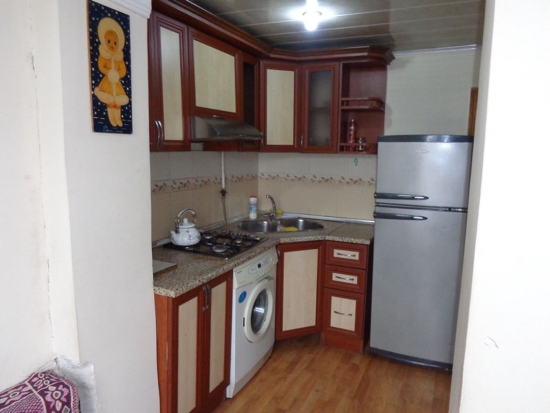 Satılır 1 otaqlı köhnə tikili 42 m² — Mənzil, Bakı (5)