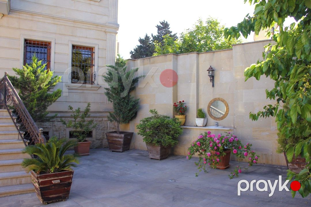 Satılır 6 otaqlı həyət evi/bağ evi 450 m² — Ev, villa, Bakı (3)