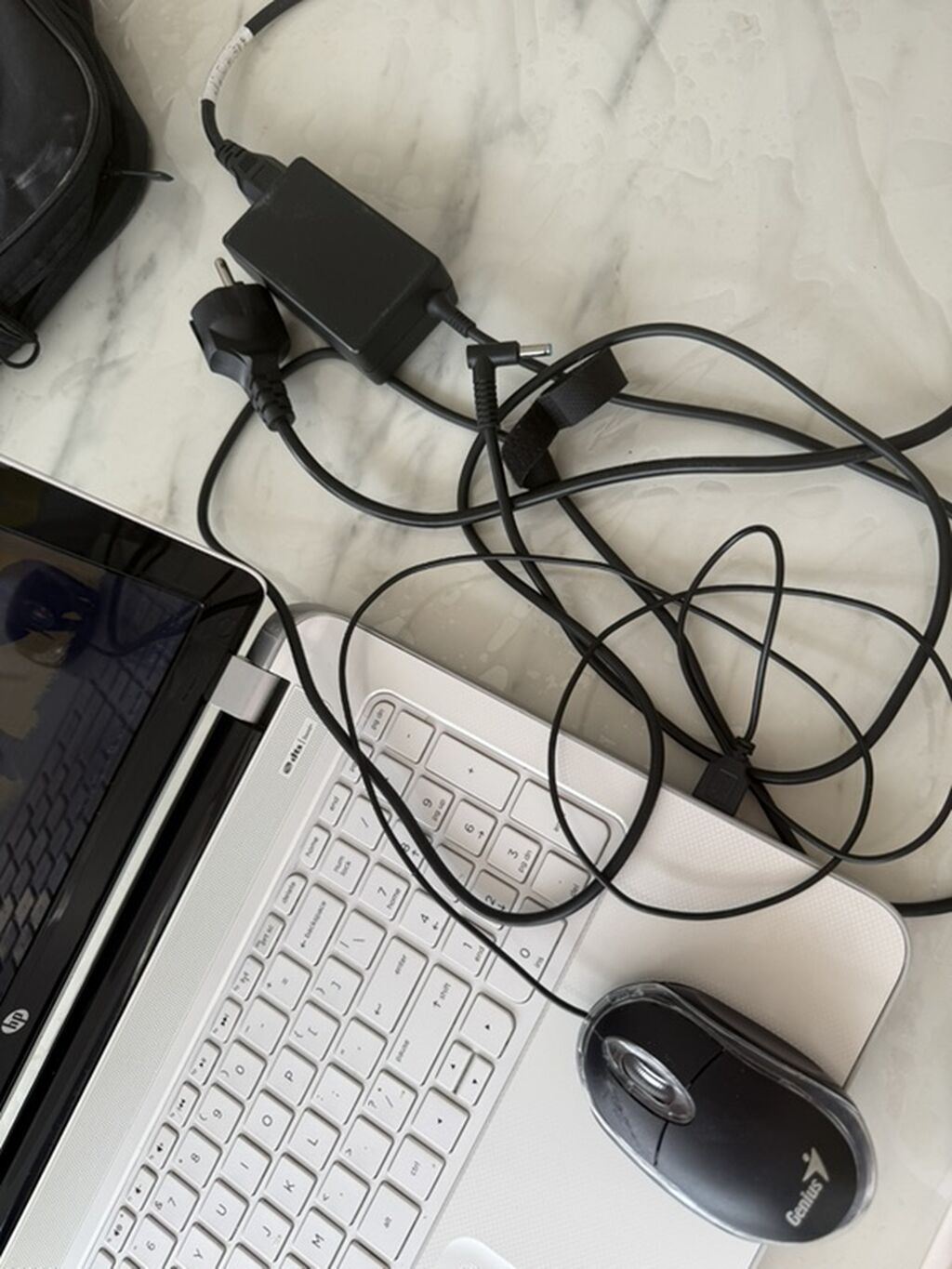 HP Pavilion seriyalı noutbuk – ağ rəngdə, geniş ekranlı model — HP, Xırdalan (5)