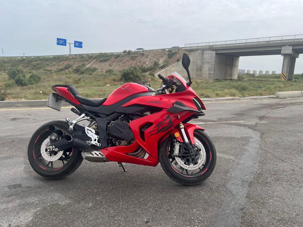 QJMotor SRK 800 RR, 800 sm3, 2025 il, 9 700 km — Motosikletlər, Bakı (6)