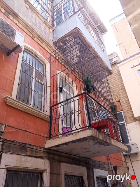 İcarəyə verilir 3 otaqlı köhnə tikili 80 m²