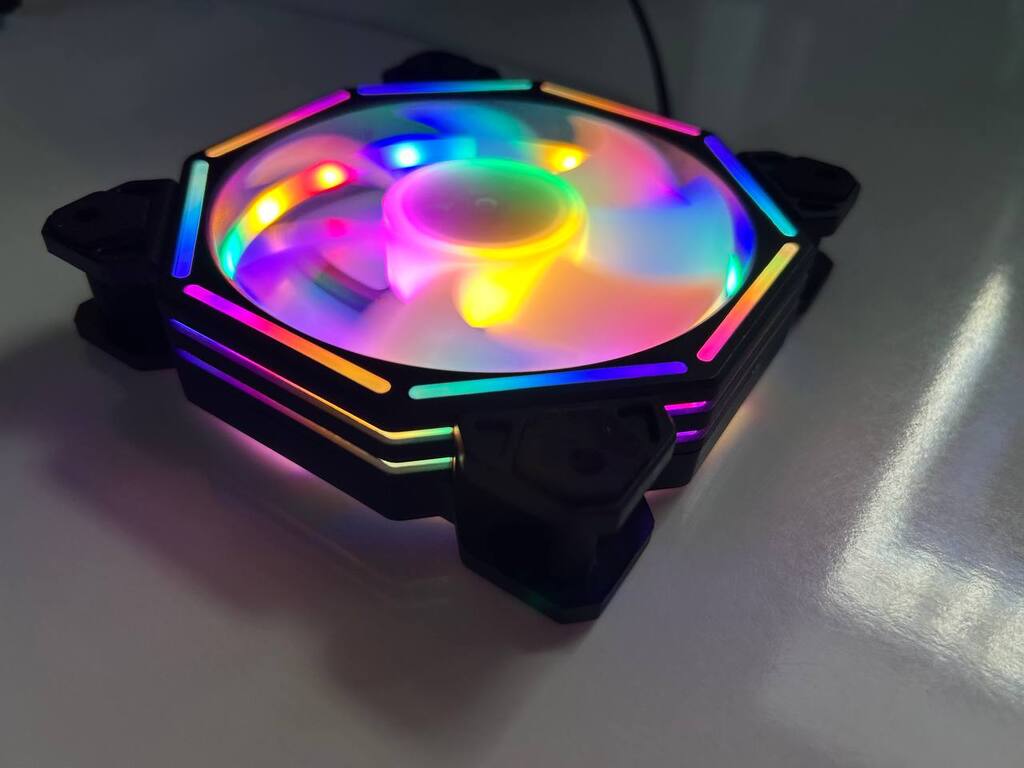 Titan Sunlight RGB Molex Fan (Black) — Elektronika, Bakı (3)