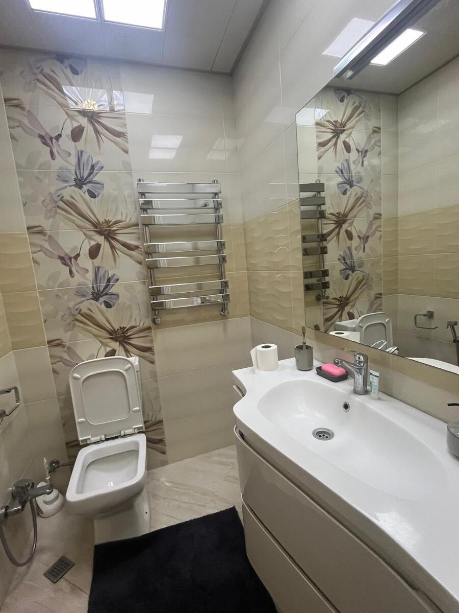 Satılır 2 otaqlı yeni tikili 90 m² — Mənzil, Bakı (9)