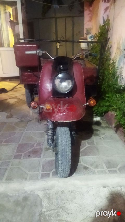 Üç təkərli yükgötürən motosiklet (motorlu araba) - Konstruksiya: Öndə — Digah