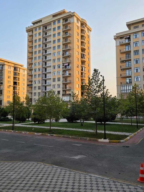 Satılır 3 otaqlı köhnə tikili 116 m² — Sumqayıt