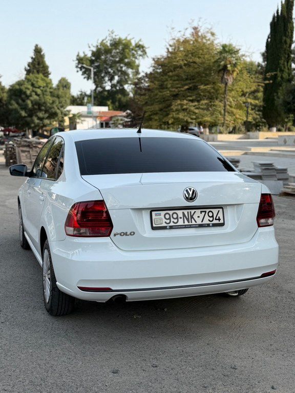 Volkswagen Polo, 1.6 L, 2015 il, 330 000 km — Avtomobillər, Lənkəran (7)