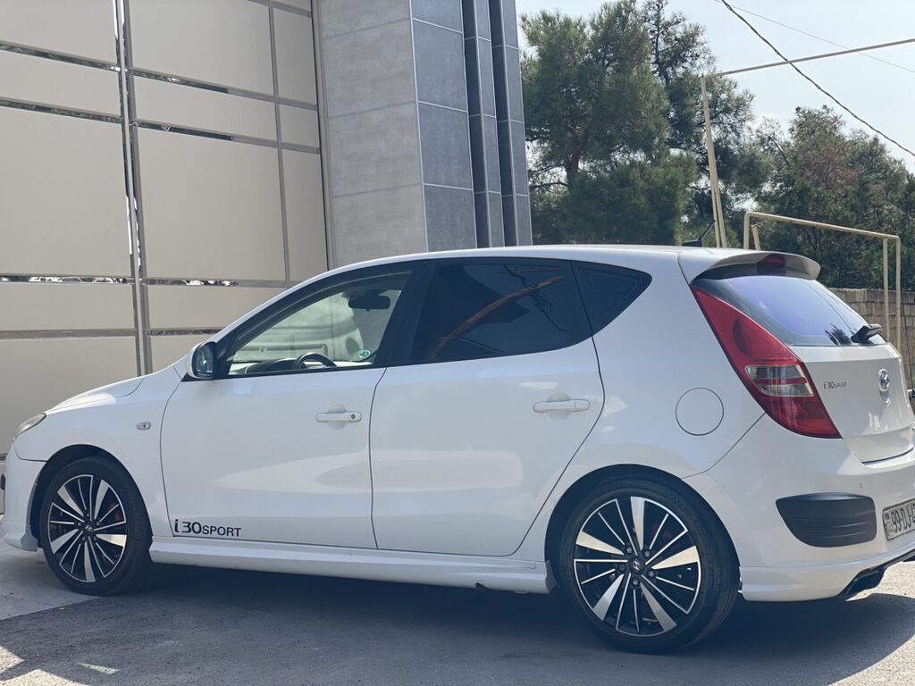 Hyundai i30 Sport hatchback - Kuzov: 5 qapılı hatchback, ağ rəng — Avtomobillər, Digah (6)