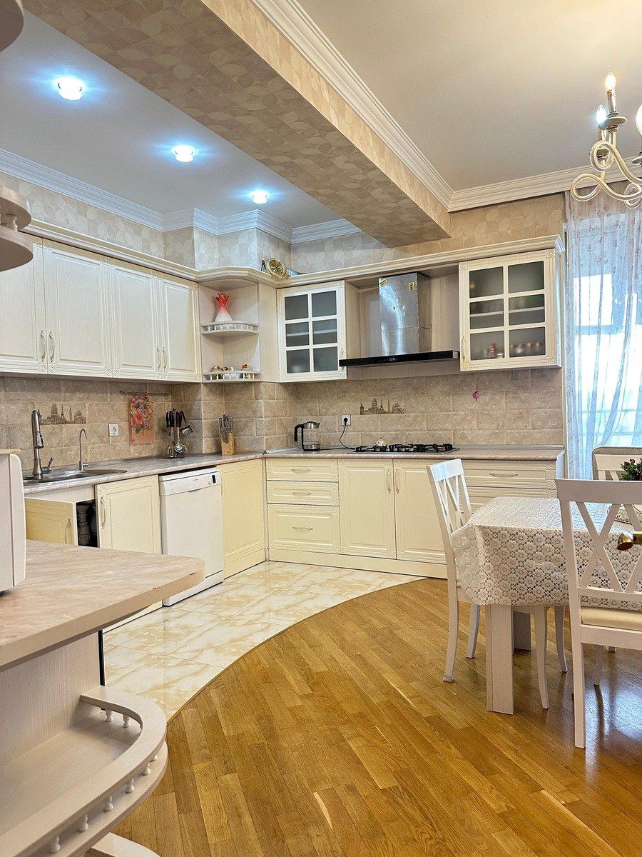 Satılır 3 otaqlı yeni tikili 150 m² — Mənzil, Bakı (10)