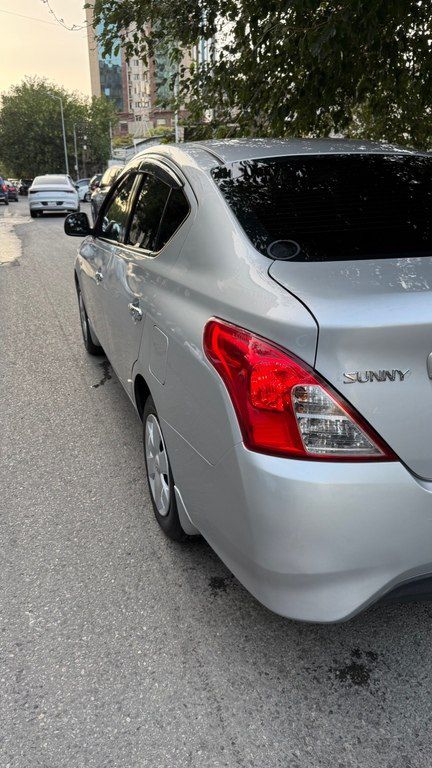 Nissan Sunny, 1.5 L, 2016 il, 150 000 km — Avtomobillər, Bakı (6)