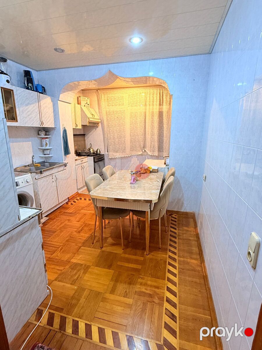 Satılır 5 otaqlı köhnə tikili 130 m² — Mənzil, Bakı (5)