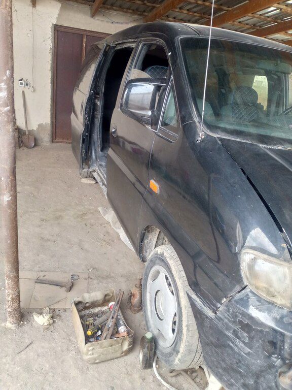 Hyundai H-1, 2.5 L, 1998 il, 100 000 km — Avtomobillər, Salyan (3)