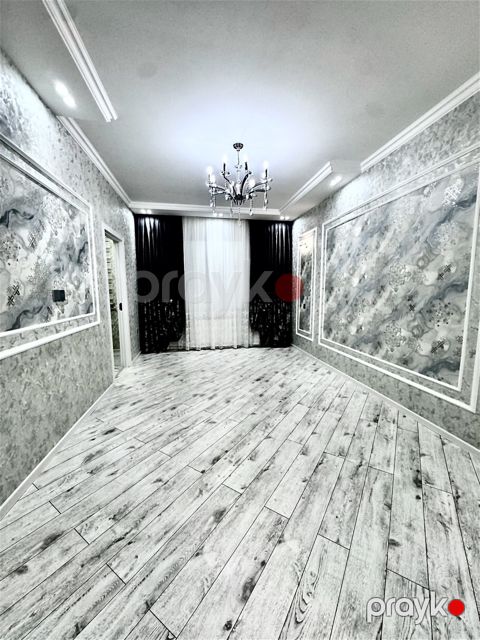 Satılır 2 otaqlı köhnə tikili 52 m²