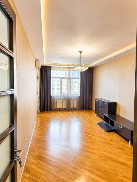 Satılır 3 otaqlı yeni tikili 98 m² — Bakı