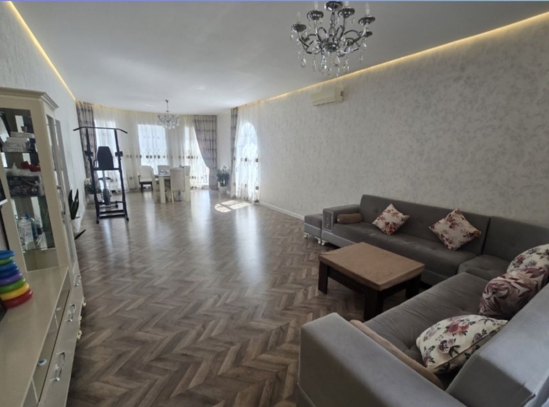 Satılır 4 otaqlı həyət evi/bağ evi 220 m² — Ev, villa, Bakı (12)