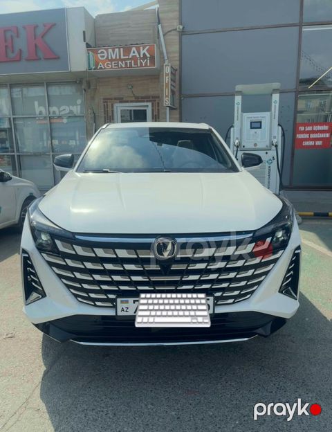 Changan Uni-Z, 1.5 L, 18.4 kWh, 2025 il, 4 500 km