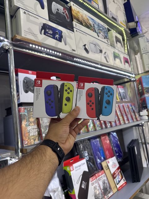 Nintendo switch Joy-Con — Gaming consoles