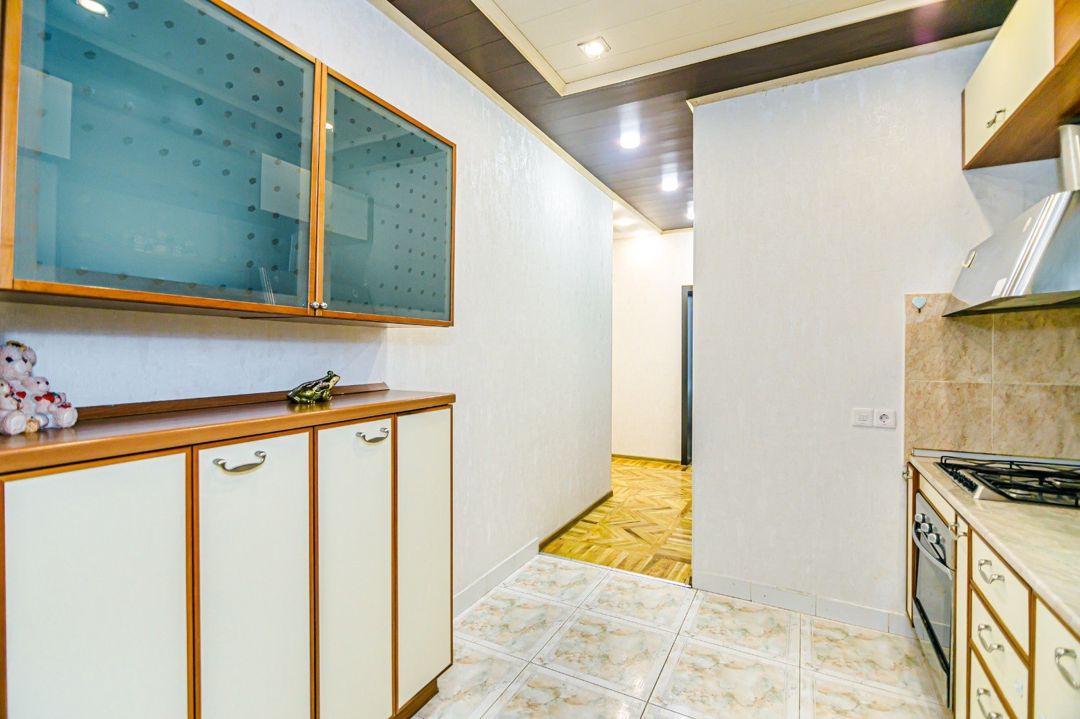 İcarəyə verilir 3 otaqlı köhnə tikili 83 m² — Mənzil, Bakı (10)