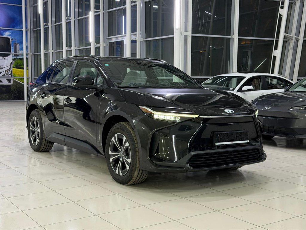 Toyota bZ4X, 71.4 kWh, 2023 il, yeni — Avtomobillər, Bakı (3)