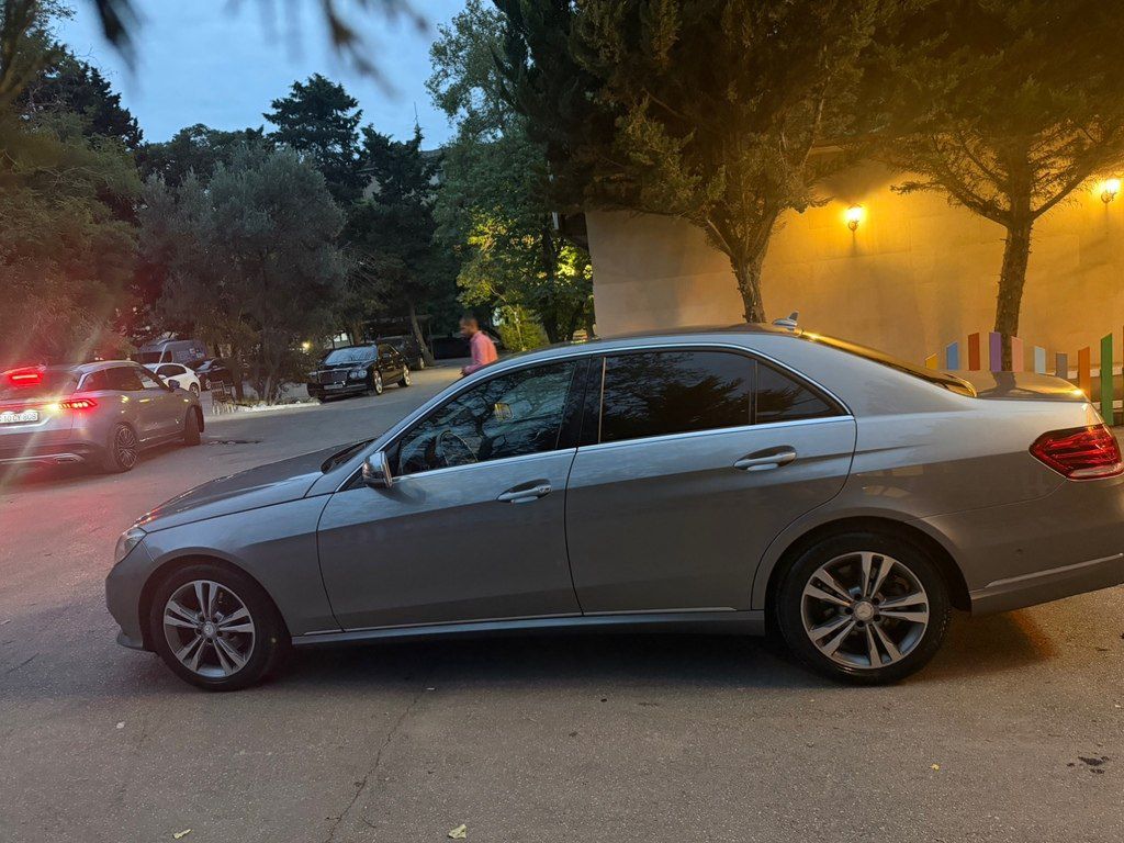 Mercedes E 200, 2.0 L, 2014 il, 201 000 km — Avtomobillər, Bakı (7)