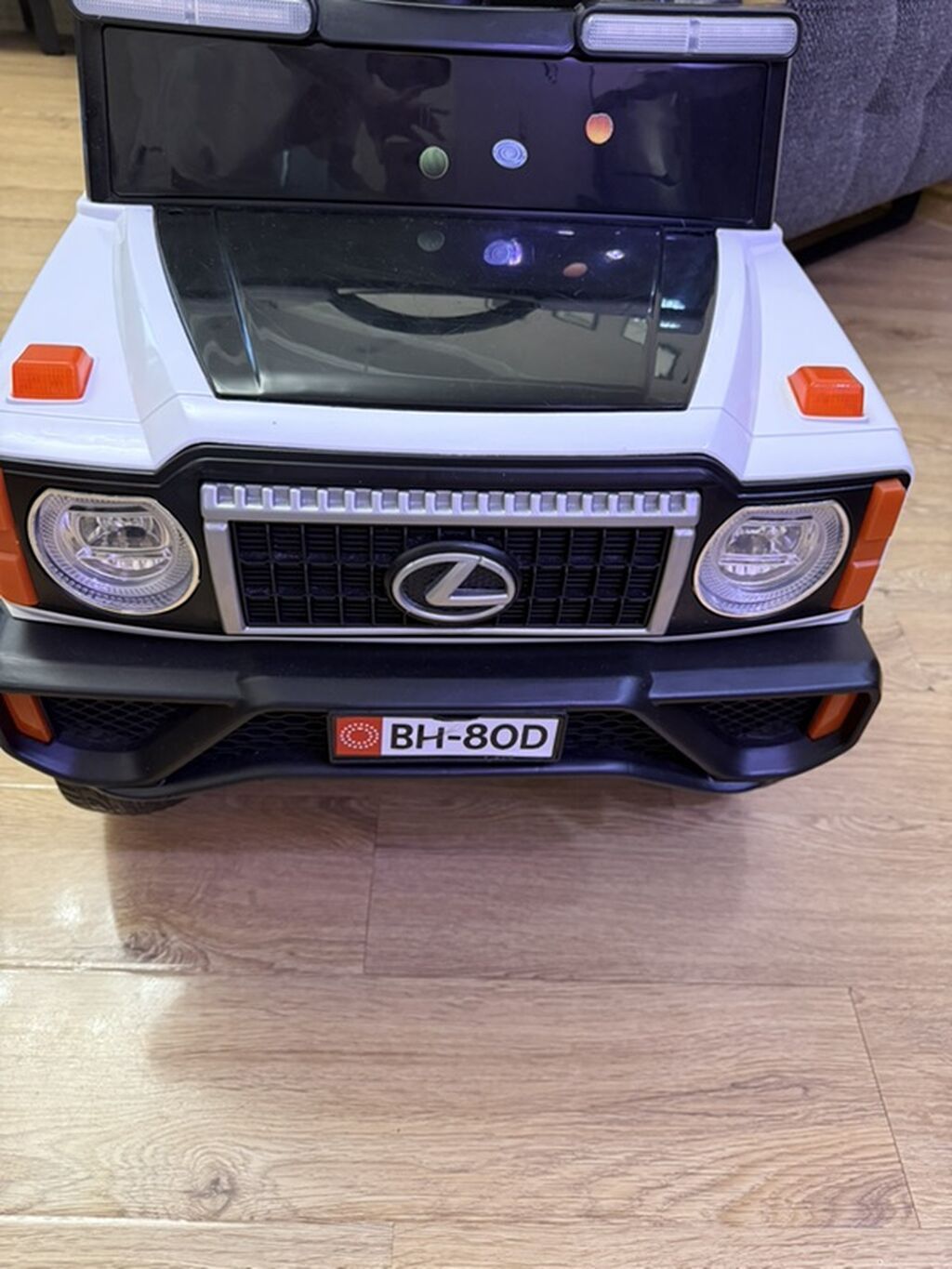 Uşaq üçün elektrikli minik maşını – BH-80D modeli - Korpus: ağ-qara — Uşaq avtomobilləri, Güzdək (3)