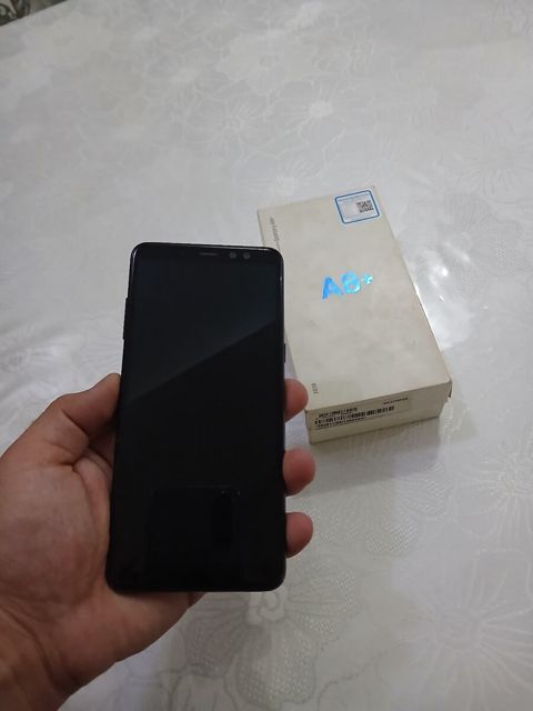 Samsung Galaxy A8+ (2018) Black 64GB/6GB — Bakı
