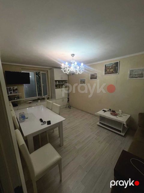 Satılır 2 otaqlı köhnə tikili 33 m²