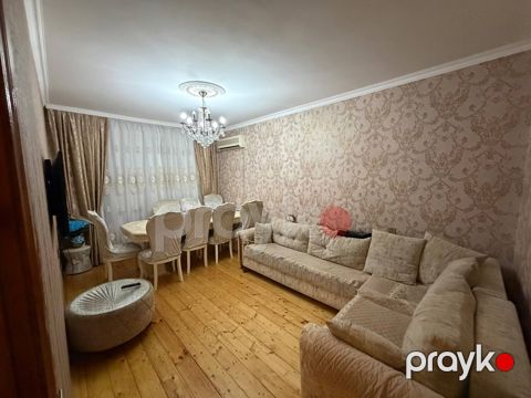 Satılır 2 otaqlı köhnə tikili 60 m²