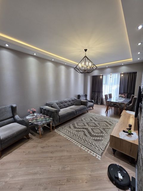 İcarəyə verilir 3 otaqlı köhnə tikili 100 m² — Bakı