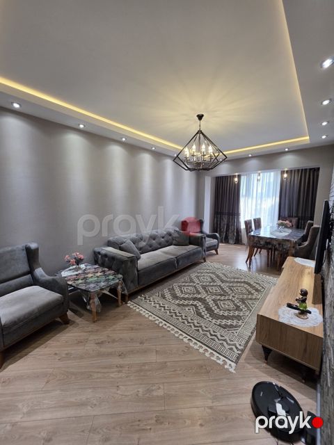 İcarəyə verilir 3 otaqlı köhnə tikili 100 m²