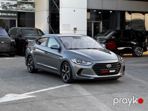 Hyundai Elantra, 2.0 L, 2018 il, 155 000 km