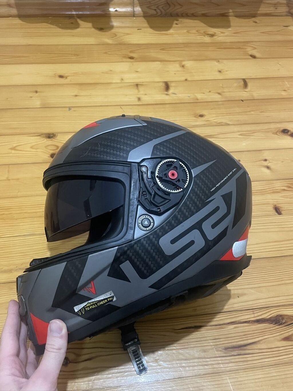 LS2 kask satilir. Vizoru yoxdur. Ideal veziyetdedir. Gopro ucun iki — Motosiklet geyimi, Bakı (4)
