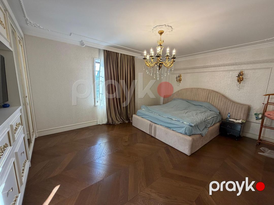 Satılır 4 otaqlı köhnə tikili 215 m² — Mənzil, Bakı (8)