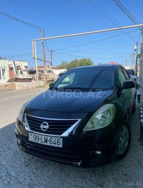 Nissan Versa: 1.6 l 2012 il Sedan — Bakı