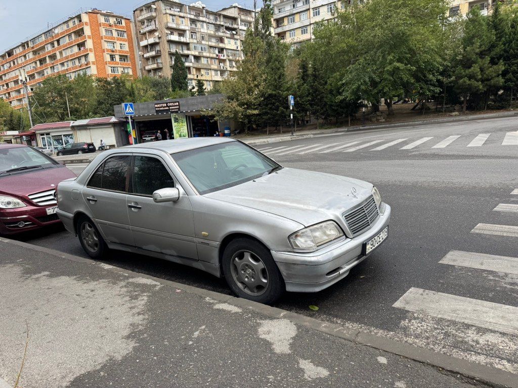Mercedes C 180, 1.8 L, 1995 il, 457 580 km — Avtomobillər, Bakı (11)
