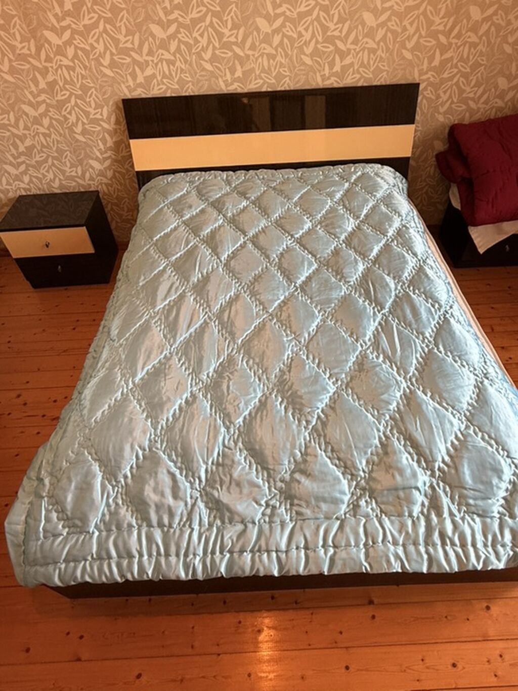 Açıq mavi rəngdə iri ölçülü yorğan - Material: Parlaq səthli — Yorğanlar, Bakı (2)