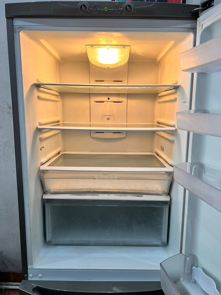 Soyuducu Hotpoint-Ariston Nofrost — Ev texnikası, Bakı (4)