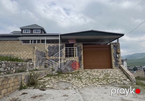 Satılır 9 otaqlı həyət evi/bağ evi 600 m²