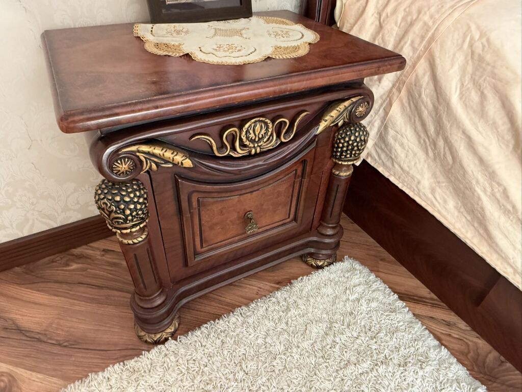 Klassik üslubda dəbdəbəli yataq dəsti - Material: tünd qoz rəngli — Mebel, Digah (7)