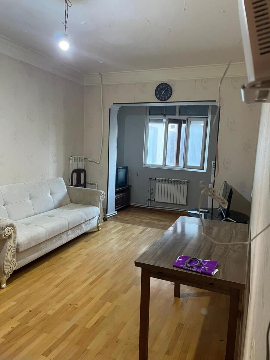 Satılır 2 otaqlı köhnə tikili 45 m² — Mənzil, Bakı (2)