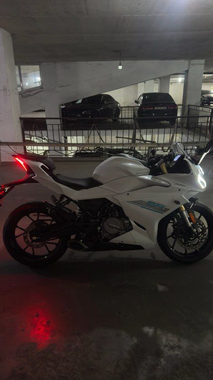 Cfmoto 250 SR, 250 sm3, 2025 il, 3 100 km — Motosikletlər, Bakı (5)