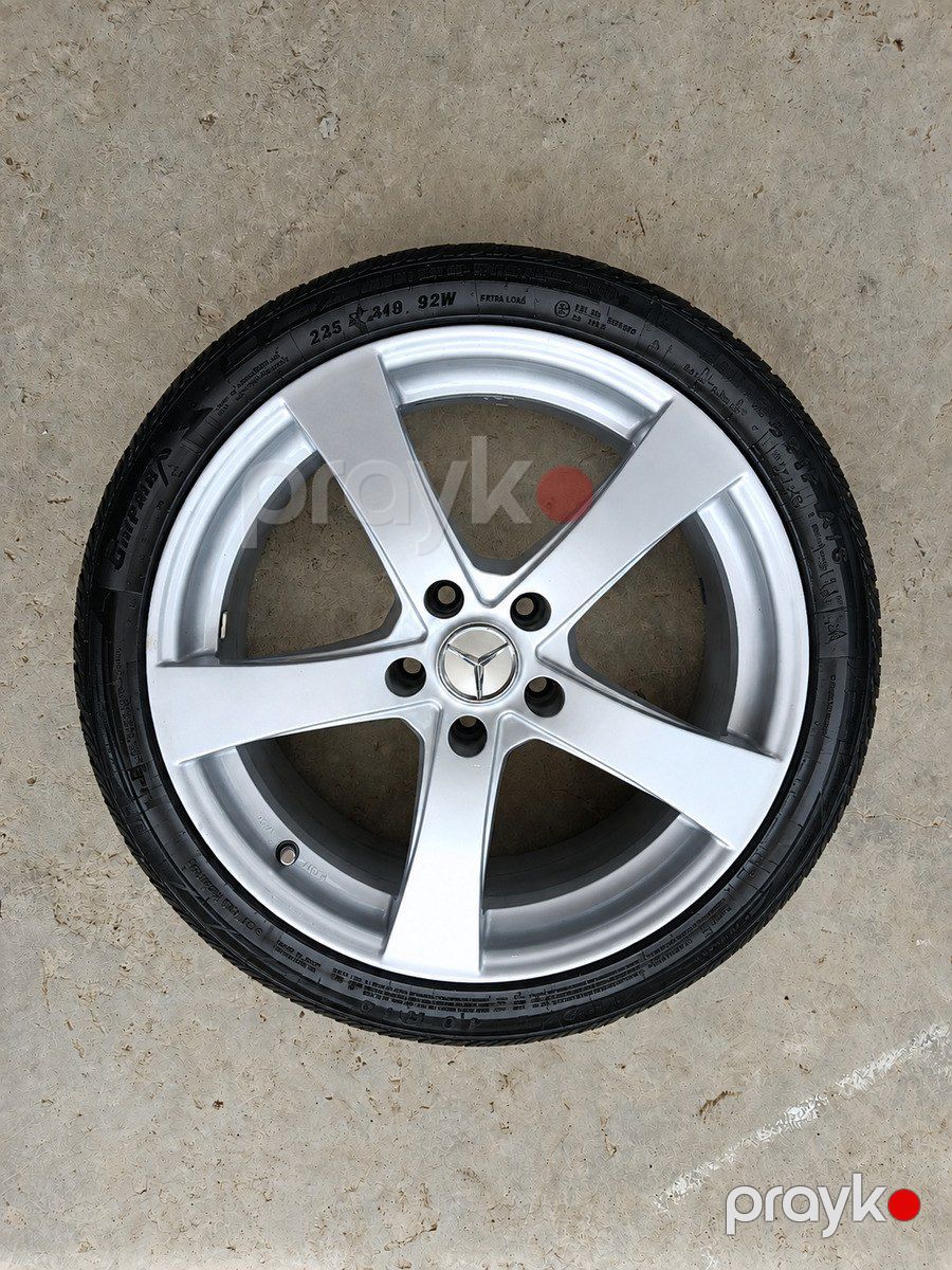 Mercedes təkərləri 225/40/R18 — Ehtiyat hissələri və aksesuarlar, Bakı (2)