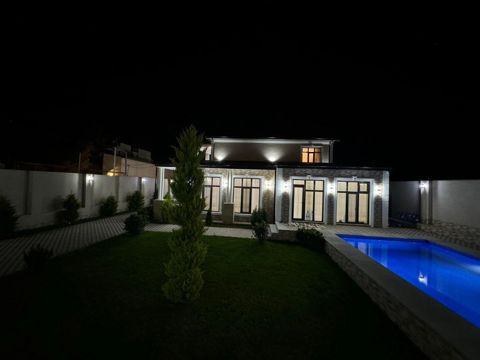 Satılır 7 otaqlı həyət evi/bağ evi 350 m² — Bakı