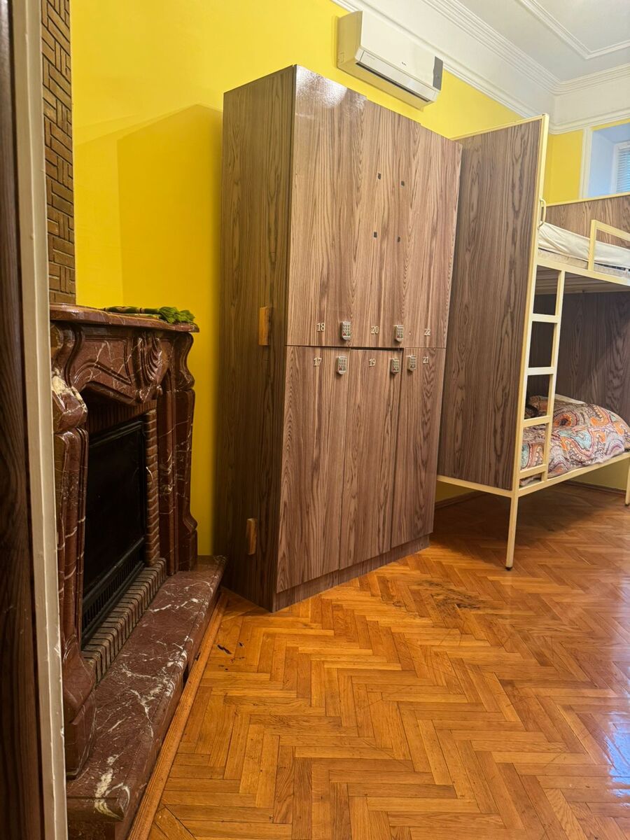 5-otaqlı mənzil kirayə verilir, 28 May m., 240 m² — Mənzil, Bakı (2)