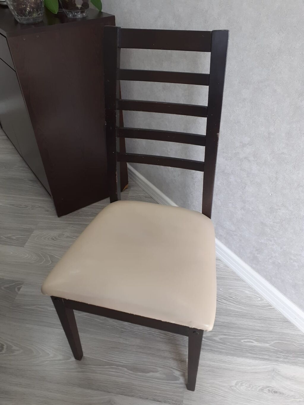 Qonaq otağı/yemək otağı üçün mebel dəsti satıram. Tərkib: - Tünd — Qonaq otağı üçün, Bakı (5)