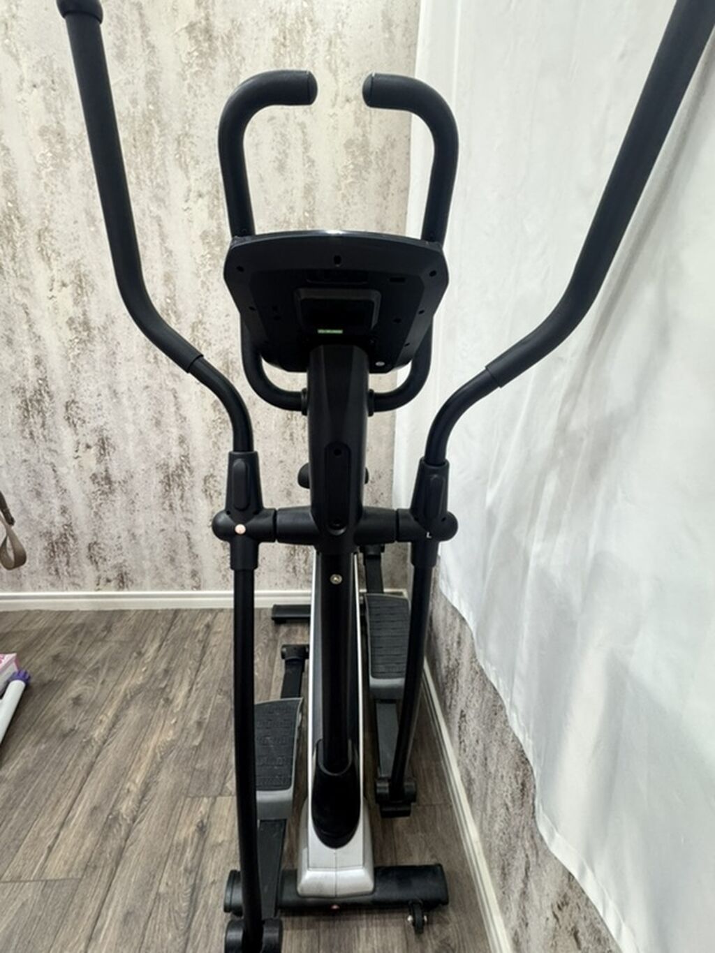 1200 azne alınıb istifadə olunmadığı üçün 900 azne satılır.Timsportdan — Digər simulyatorlar, Bakı (2)