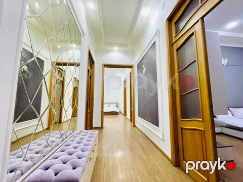 İcarəyə verilir 5 otaqlı köhnə tikili 180 m²