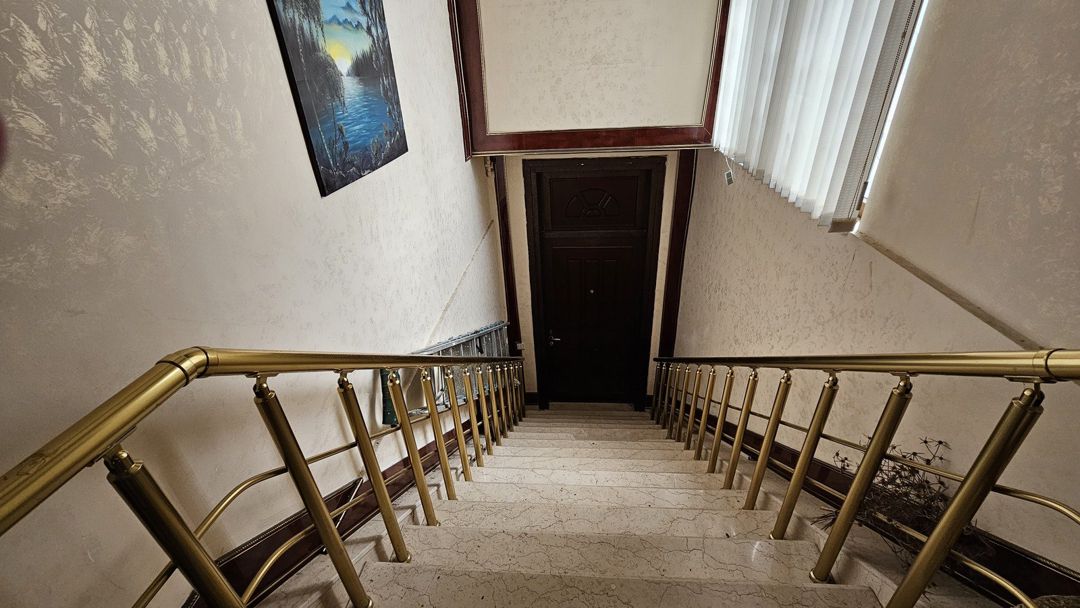 Satılır 5 otaqlı köhnə tikili 200 m² — Mənzil, Bakı (12)