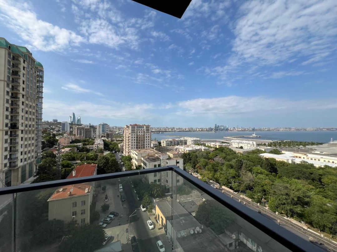 Satılır 4 otaqlı yeni tikili 180 m² — Mənzil, Bakı (3)