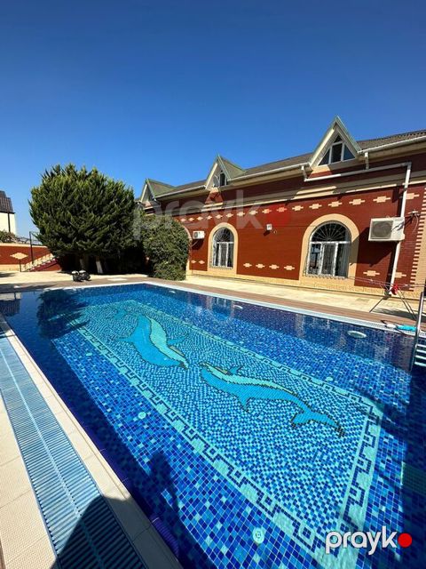 Satılır 10 otaqlı həyət evi/bağ evi 585 m²