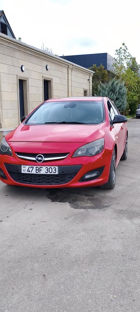 Opel Astra, 2014 il — Neftçala
